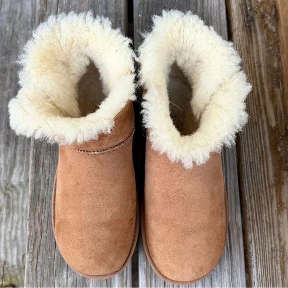UGG Mini Bailey Button II - Chestnut - Size 8 - Picture 5 of 9
